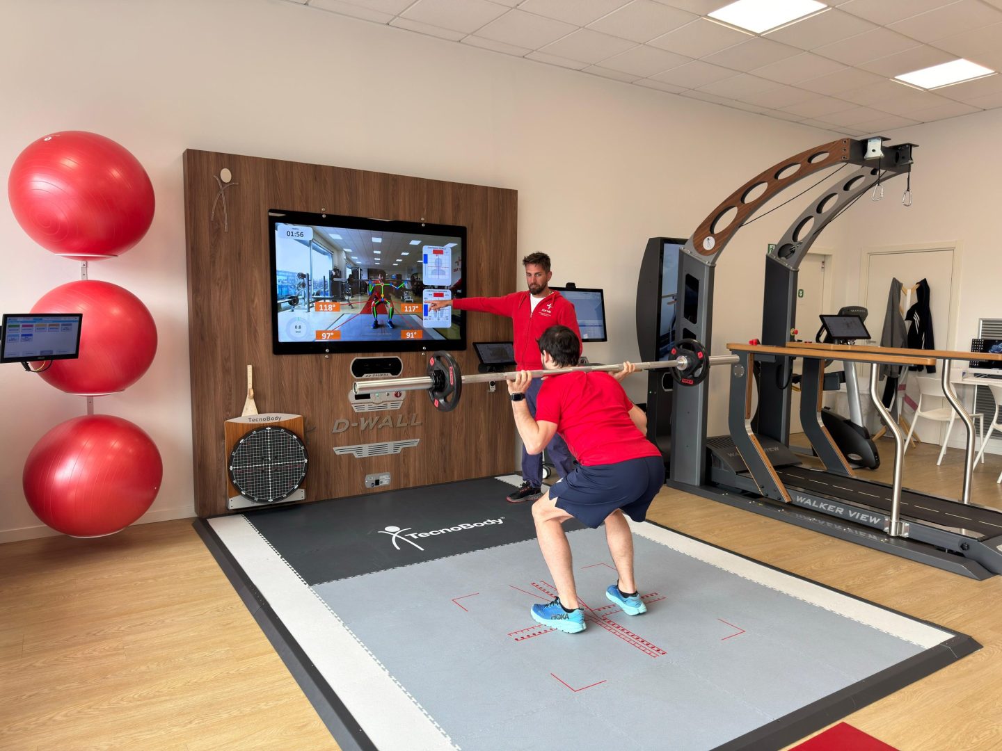 Accedi alla palestra riabilitativa a Curno, in provincia di Bergamo. Macchine isocinetiche e trattamenti posturali per il tuo benessere. Prenota la tua sessione!